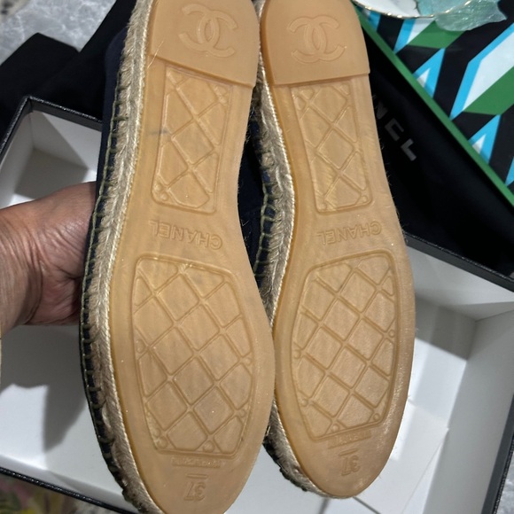 CHANEL Quilted Navy and Gold Espadrilles - Picture 6 of 10